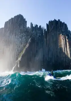 Убойные серферы (2012) через торрент бесплатно Убойные серферы (2012) фильм через торрент бесплатно