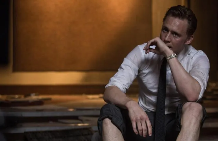 Высотка (2015) через торрент бесплатно Высотка (2015) фильм через торрент бесплатно