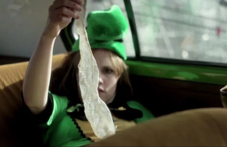 Черные праздники (2015) через торрент бесплатно Черные праздники (2015) фильм через торрент бесплатно