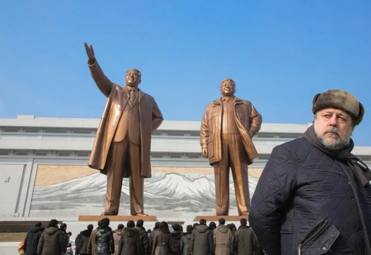 В лучах солнца (2015) через торрент скачать В лучах солнца (2015) фильм через торрент скачать