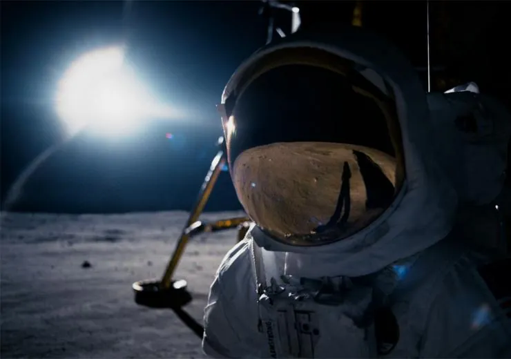 Человек на Луне (2018) через торрент бесплатно Человек на Луне (2018) фильм через торрент бесплатно