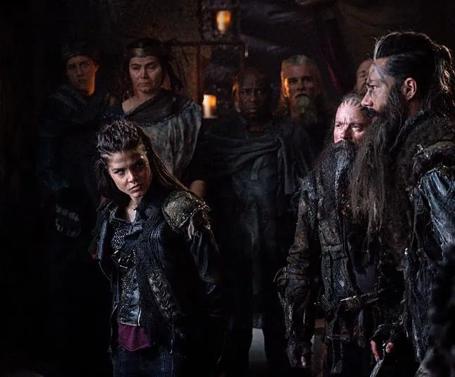 Сотня (2014) через торрент скачать Сотня (2014) сериал через торрент скачать