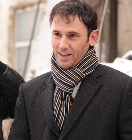 Золотой капкан (2010) через торрент скачать Золотой капкан (2010) сериал через торрент скачать