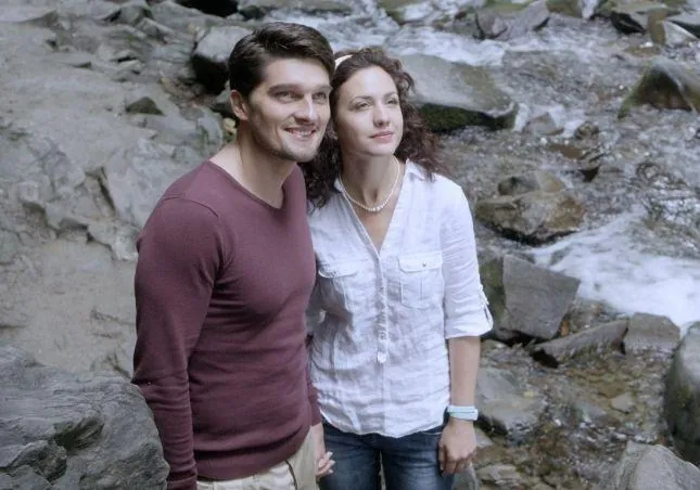 Королева игры (2014) через торрент скачать Королева игры (2014) сериал через торрент скачать