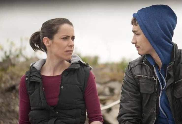 Любовь/Ненависть (2010) через торрент скачать Любовь/Ненависть (2010) сериал через торрент скачать