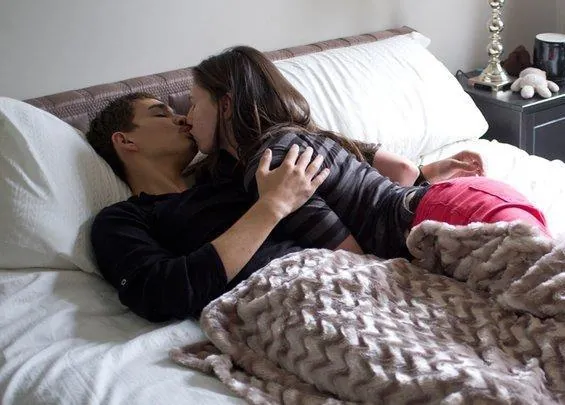 Любовь/Ненависть (2010) через торрент бесплатно Любовь/Ненависть (2010) сериал через торрент бесплатно