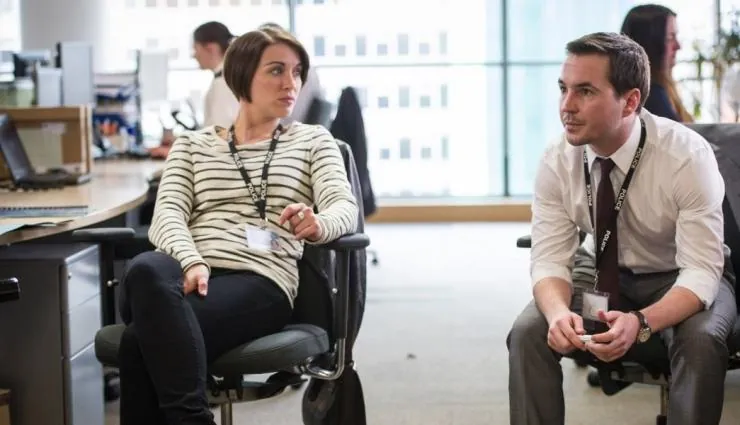 По долгу службы (2012) через торрент скачать По долгу службы (2012) сериал через торрент скачать