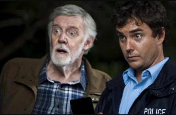 Странные звонки (2012) через торрент скачать Странные звонки (2012) сериал через торрент скачать