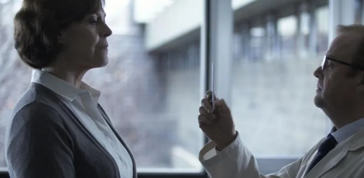 Красные огни (2012) через торрент бесплатно Красные огни (2012) фильм через торрент бесплатно