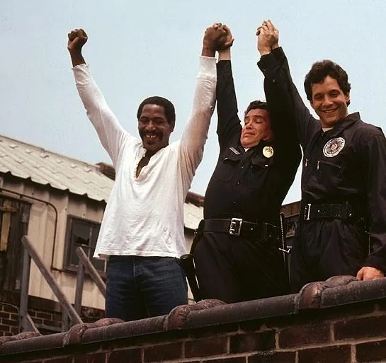 Полицейская академия (1984) через торрент бесплатно Полицейская академия (1984) фильм через торрент бесплатно