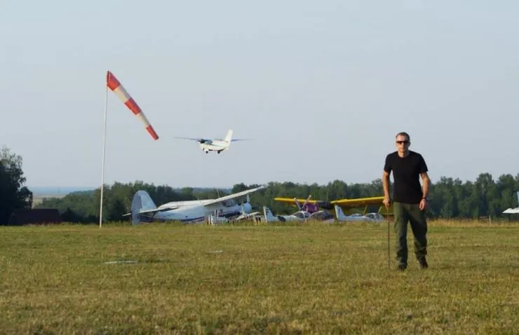 Выход (2017) через торрент бесплатно Выход (2017) фильм через торрент бесплатно