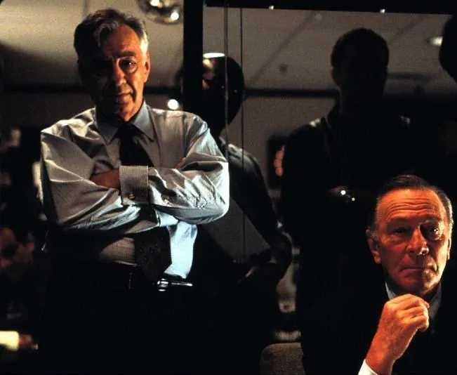 Свой человек (1999) через торрент бесплатно Свой человек (1999) фильм через торрент бесплатно