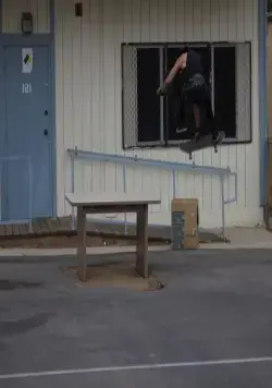 Волчье логово (2013) в хорошем качестве через торрент Волчье логово (2013) фильм в хорошем качестве через торрент