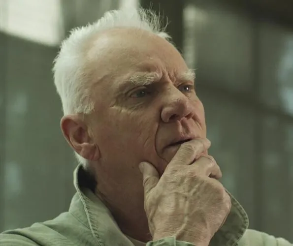 Работодатель (2012) в хорошем качестве через торрент Работодатель (2012) фильм в хорошем качестве через торрент