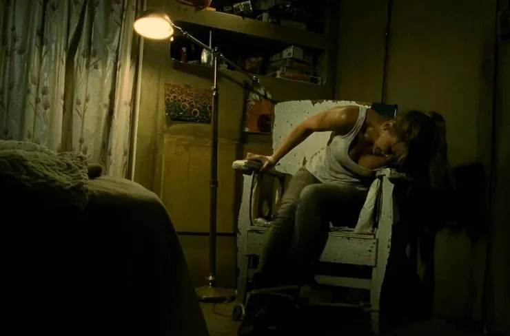 Дом в конце улицы (2012) в хорошем качестве через торрент Дом в конце улицы (2012) фильм в хорошем качестве через торрент