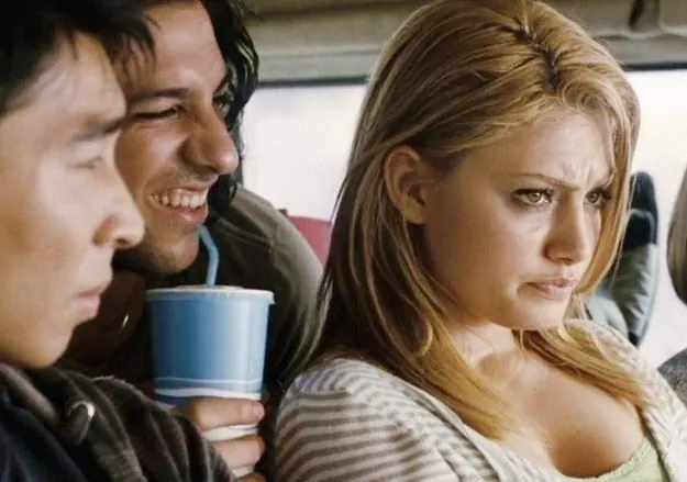 Вторжение: Битва за рай (2010) в хорошем качестве через торрент Вторжение: Битва за рай (2010) фильм в хорошем качестве через торрент