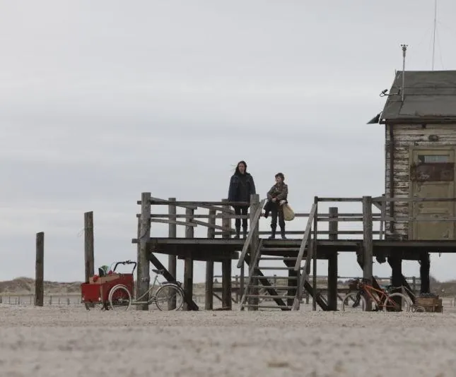 Чрево (2010) через торрент бесплатно Чрево (2010) фильм через торрент бесплатно