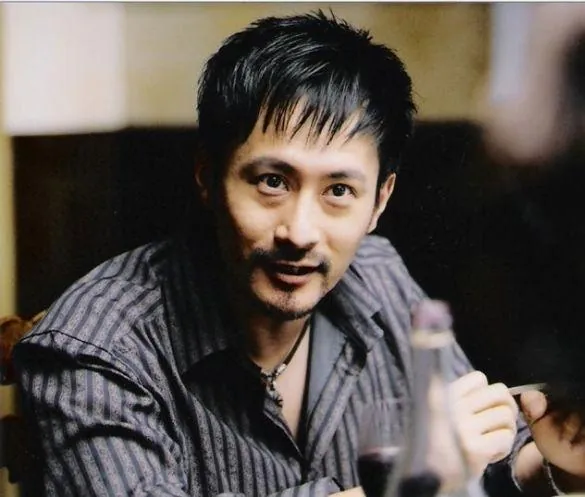 Кукольник (2004) через торрент скачать Кукольник (2004) фильм через торрент скачать