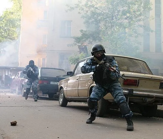 Горячие новости (2009) через торрент скачать Горячие новости (2009) фильм через торрент скачать