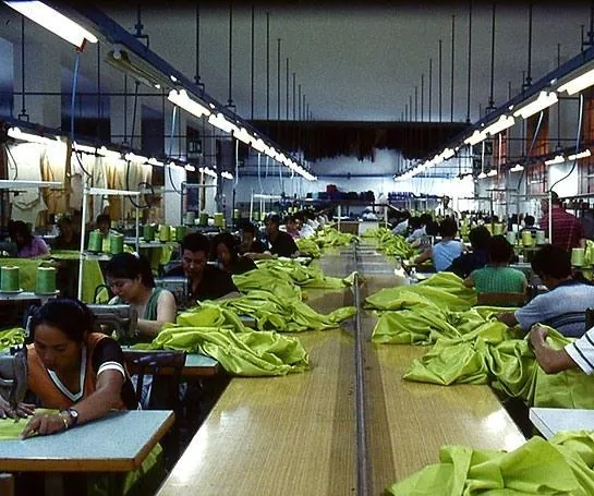 Гоморра (2008) через торрент скачать Гоморра (2008) фильм через торрент скачать