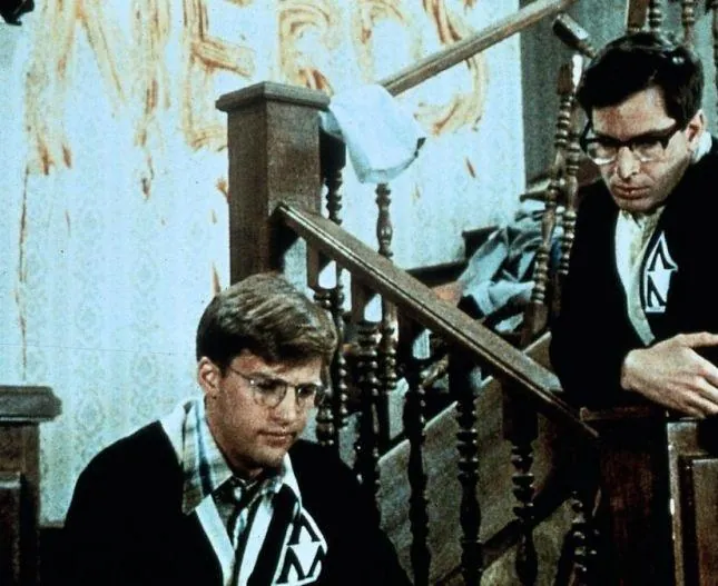 Месть придурков (1984) через торрент бесплатно Месть придурков (1984) фильм через торрент бесплатно