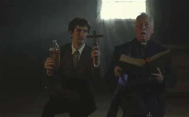 Как продать жуткое поместье (2011) в хорошем качестве через торрент Как продать жуткое поместье (2011) фильм в хорошем качестве через торрент