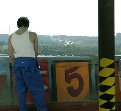 Темно-синий, почти черный (2006) через торрент скачать Темно-синий, почти черный (2006) фильм через торрент скачать