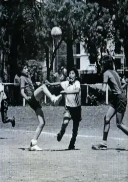 Марадона (2008) через торрент бесплатно Марадона (2008) фильм через торрент бесплатно