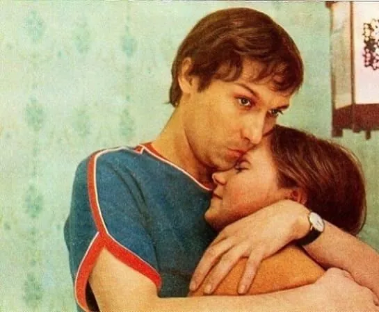 Влюблен по собственному желанию (1982) через торрент бесплатно Влюблен по собственному желанию (1982) фильм через торрент бесплатно