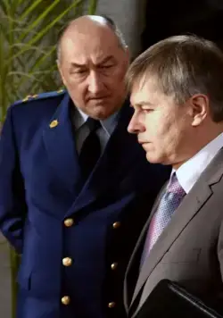 По следу Феникса (2009) через торрент бесплатно По следу Феникса (2009) фильм через торрент бесплатно