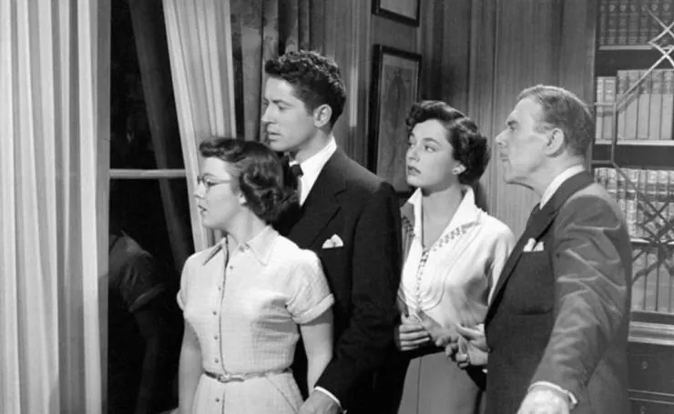 Незнакомцы в поезде (1951) в хорошем качестве через торрент Незнакомцы в поезде (1951) фильм в хорошем качестве через торрент