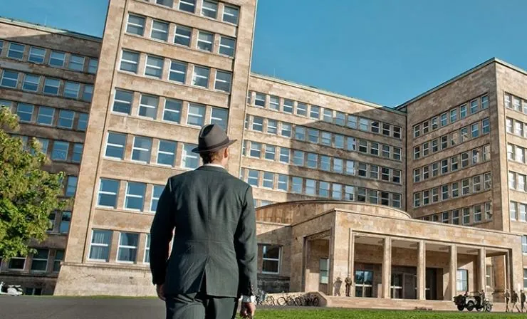 В лабиринте молчания (2014) через торрент скачать В лабиринте молчания (2014) фильм через торрент скачать