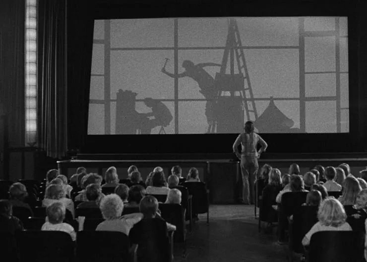 С течением времени (1976) в хорошем качестве через торрент С течением времени (1976) фильм в хорошем качестве через торрент