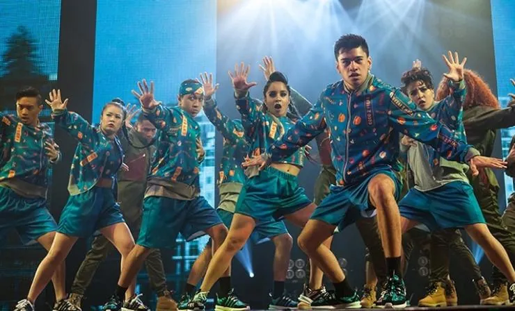 Рождённый танцевать (2015) через торрент скачать Рождённый танцевать (2015) фильм через торрент скачать