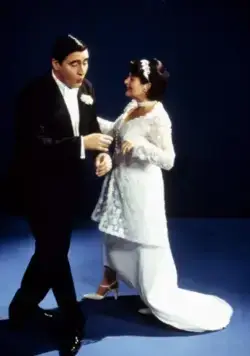 Четверо похорон и одна свадьба (2002) через торрент бесплатно Четверо похорон и одна свадьба (2002) фильм через торрент бесплатно