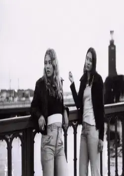 Девушка по вызову (2012) через торрент скачать Девушка по вызову (2012) фильм через торрент скачать