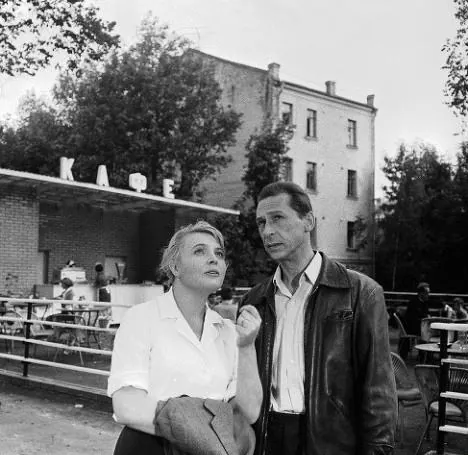 Три тополя на Плющихе (1968) через торрент бесплатно Три тополя на Плющихе (1968) фильм через торрент бесплатно