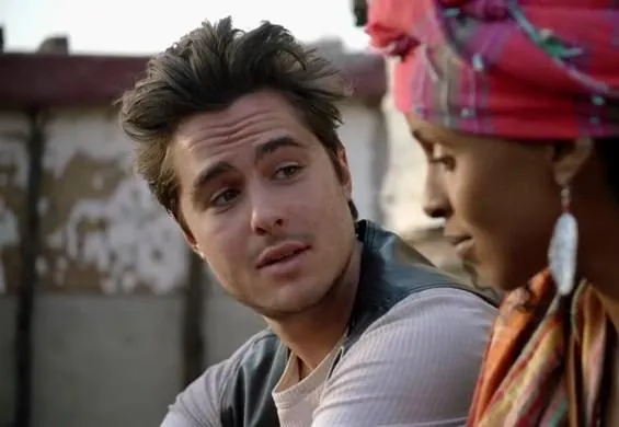 Репортер на краю света (2016) через торрент бесплатно Репортер на краю света (2016) фильм через торрент бесплатно