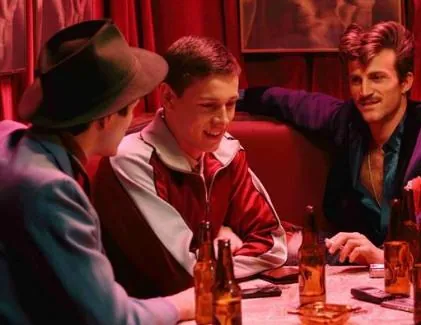 Открытки из Лондона (2018) в хорошем качестве через торрент Открытки из Лондона (2018) фильм в хорошем качестве через торрент