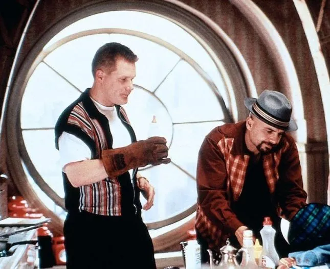 Младенец на прогулке, или Ползком от гангстеров (1994) в хорошем качестве через торрент Младенец на прогулке, или Ползком от гангстеров (1994) фильм в хорошем качестве через торрент