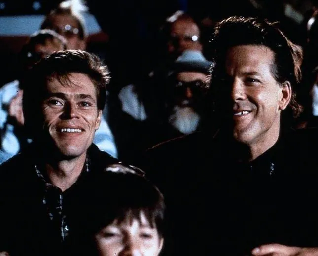 Белые пески (1992) через торрент бесплатно Белые пески (1992) фильм через торрент бесплатно