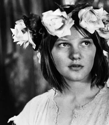 Гори, гори, моя звезда (1969) через торрент скачать Гори, гори, моя звезда (1969) фильм через торрент скачать