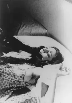 Птица с хрустальным оперением (1970) через торрент скачать Птица с хрустальным оперением (1970) фильм через торрент скачать