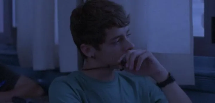 Тайком (2014) через торрент бесплатно Тайком (2014) фильм через торрент бесплатно