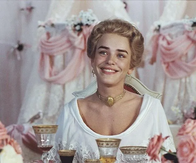 Фанни и Александр (1982) через торрент скачать Фанни и Александр (1982) фильм через торрент скачать