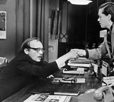 Служебный роман (1977) через торрент скачать Служебный роман (1977) фильм через торрент скачать