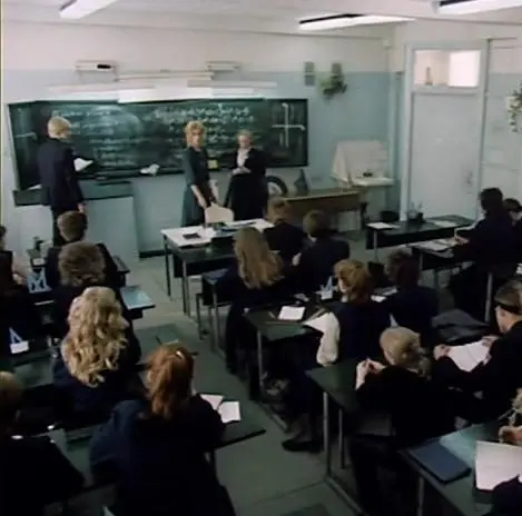 Куколка (1988) через торрент бесплатно Куколка (1988) фильм через торрент бесплатно