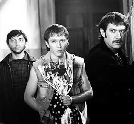 Мама (1999) через торрент скачать Мама (1999) фильм через торрент скачать