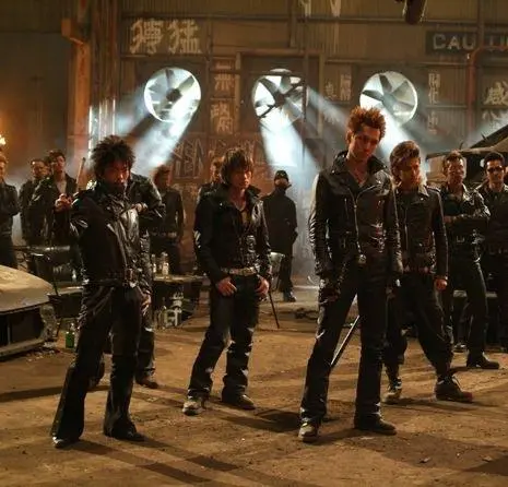 Вороны: Начало (2007) через торрент бесплатно Вороны: Начало (2007) фильм через торрент бесплатно