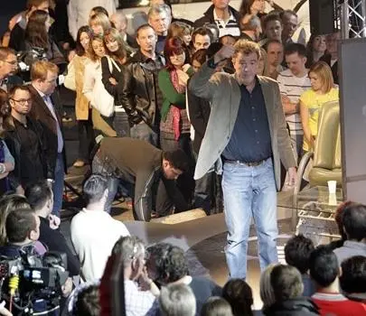 Топ Гир (2002) через торрент бесплатно Топ Гир (2002) сериал через торрент бесплатно